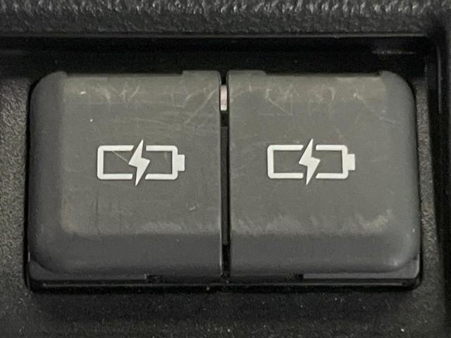 ヴォクシー ハイブリッドS-Z 14型後席モニター 10.5型純正ナビ 両側電動ドア 全周囲カメラ 電動リアゲート 後席オットマン 自働駐車 ETC レーダークルコン 衝突軽減 シートヒーター オートハイビーム LEDヘッドライト(70枚目)