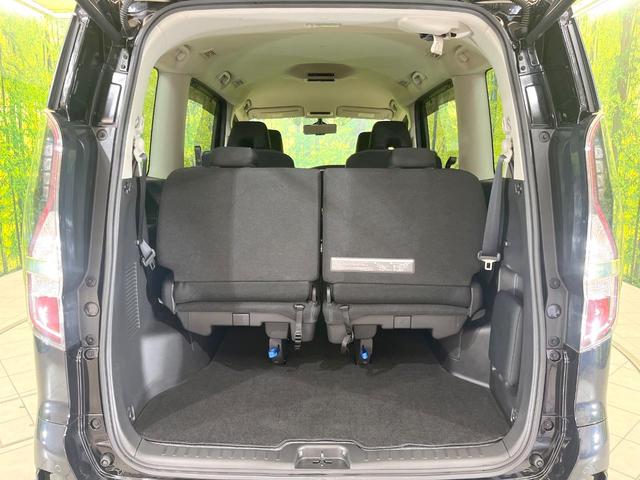 セレナ ｅ－パワー　ハイウェイスターＶ　純正１０型ナビ　両側電動ドア　プロパイロット　エマージェンシーブレーキ　禁煙車　全周囲カメラ　デジタルインナーミラー　ＢＳＭ　ドラレコ　ＥＴＣ　ＬＥＤヘッド／フォグ　リアオートエアコン　オートエアコン（60枚目）