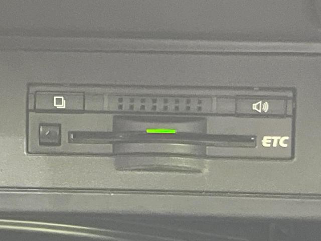 ランドクルーザープラド TX 禁煙車 4WD 純正SDナビ バックカメラ クルコン ETC Bluetooth接続 フロントフォグ オートライト オートエアコン スマートキー 電動格納ミラー ドアバイザー パワーステアリング(7枚目)