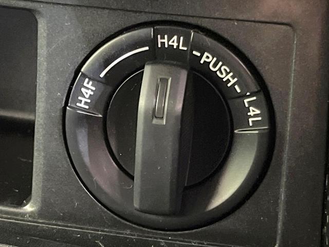 ランドクルーザープラド TX 禁煙車 4WD 純正SDナビ バックカメラ クルコン ETC Bluetooth接続 フロントフォグ オートライト オートエアコン スマートキー 電動格納ミラー ドアバイザー パワーステアリング(29枚目)