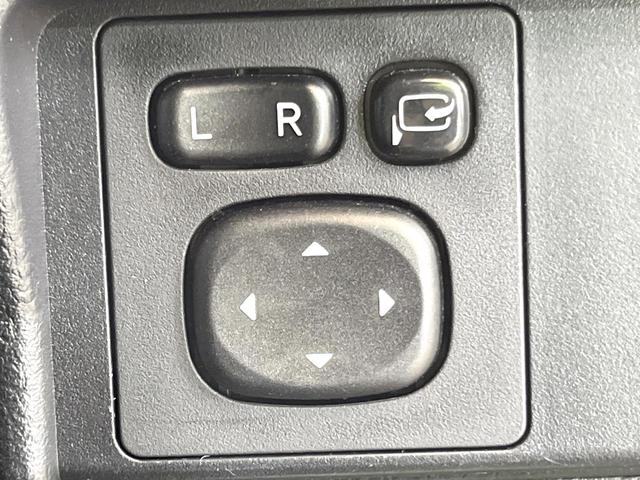 ランドクルーザープラド TX 禁煙車 4WD 純正SDナビ バックカメラ クルコン ETC Bluetooth接続 フロントフォグ オートライト オートエアコン スマートキー 電動格納ミラー ドアバイザー パワーステアリング(45枚目)