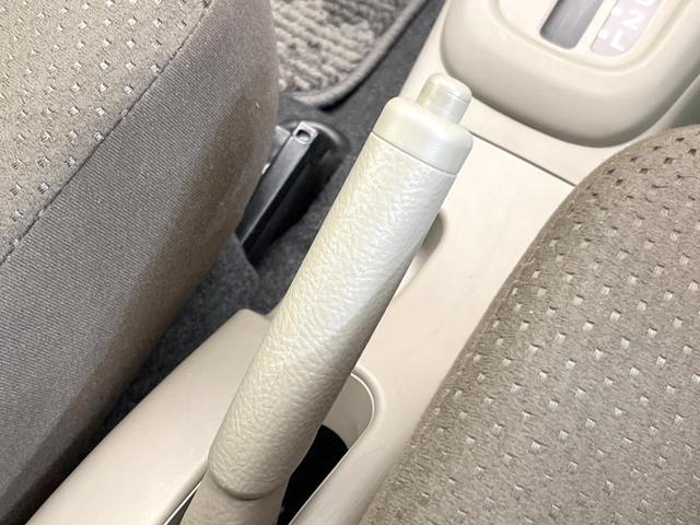 ミラ Lセレクション 禁煙車 CD再生 電動格納ミラー ABS パワーステアリング パワーウィンドウ キーレスエントリー ダイヤル式エアコン ドアバイザー 盗難防止システム(24枚目)