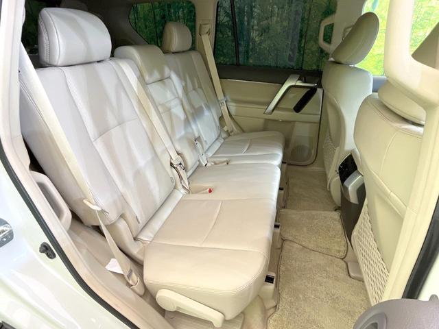 ランドクルーザープラド TX Lパッケージ マットブラックエディション サンルーフ 純正9型ナビ 全周囲カメラ 7人乗 4WD ルーフレール セーフティセンス 禁煙車 ドライブレコーダー ETC シートエアコン パワーシート LEDヘッド ルーフレール スマートキー(9枚目)