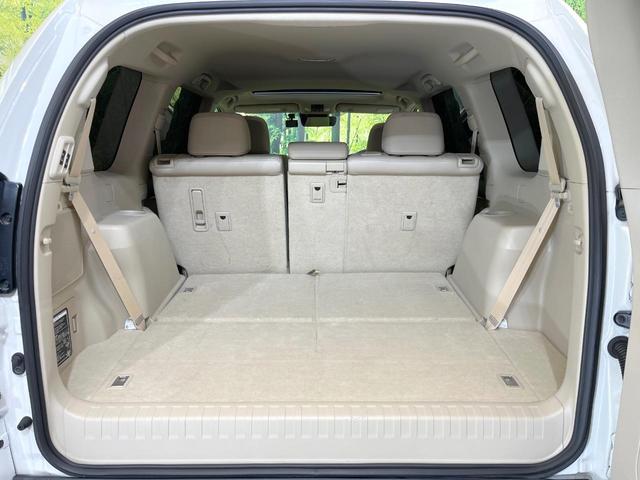 ランドクルーザープラド TX Lパッケージ マットブラックエディション サンルーフ 純正9型ナビ 全周囲カメラ 7人乗 4WD ルーフレール セーフティセンス 禁煙車 ドライブレコーダー ETC シートエアコン パワーシート LEDヘッド ルーフレール スマートキー(11枚目)