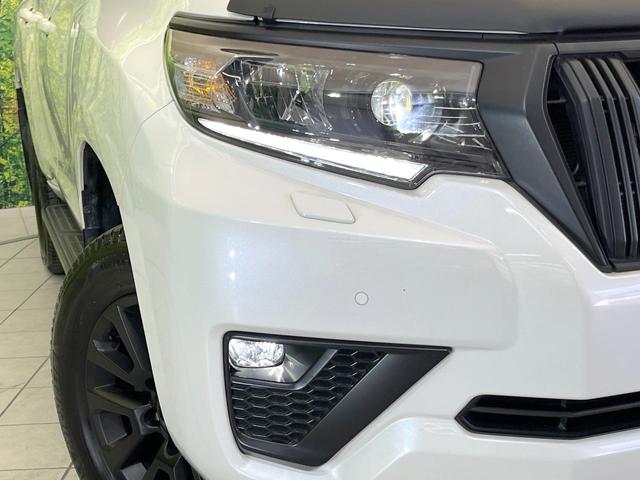 ランドクルーザープラド TX Lパッケージ マットブラックエディション サンルーフ 純正9型ナビ 全周囲カメラ 7人乗 4WD ルーフレール セーフティセンス 禁煙車 ドライブレコーダー ETC シートエアコン パワーシート LEDヘッド ルーフレール スマートキー(13枚目)