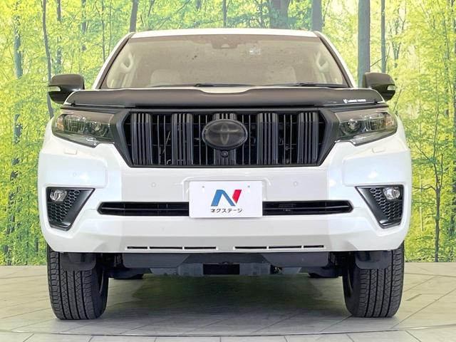 ランドクルーザープラド TX Lパッケージ マットブラックエディション サンルーフ 純正9型ナビ 全周囲カメラ 7人乗 4WD ルーフレール セーフティセンス 禁煙車 ドライブレコーダー ETC シートエアコン パワーシート LEDヘッド ルーフレール スマートキー(15枚目)