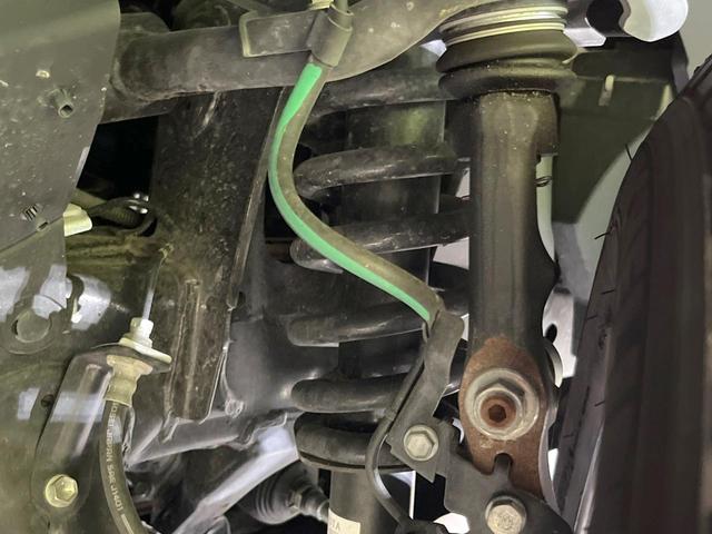 ランドクルーザープラド TX Lパッケージ マットブラックエディション サンルーフ 純正9型ナビ 全周囲カメラ 7人乗 4WD ルーフレール セーフティセンス 禁煙車 ドライブレコーダー ETC シートエアコン パワーシート LEDヘッド ルーフレール スマートキー(22枚目)