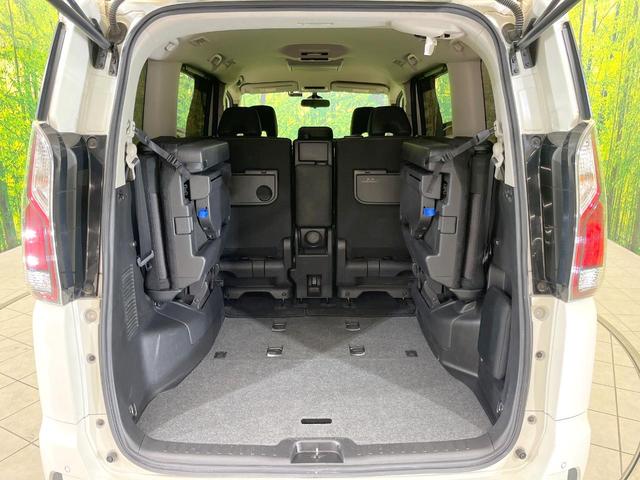 セレナ ハイウェイスター プロパイロットエディション 純正9インチナビ 後席モニター バックカメラ 両側電動ドア プロパイロット 衝突軽減ブレーキ ETC スマートキー オートブレーキホールド アイドリングストップ 電動格納ミラー ロールサンシェード(11枚目)