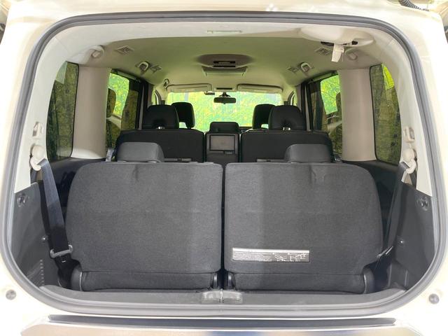 セレナ ハイウェイスター プロパイロットエディション 純正9インチナビ 後席モニター バックカメラ 両側電動ドア プロパイロット 衝突軽減ブレーキ ETC スマートキー オートブレーキホールド アイドリングストップ 電動格納ミラー ロールサンシェード(25枚目)