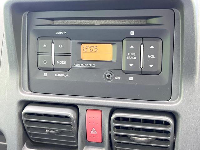 キャリイトラック KX 4WD MT車 衝突被害軽減システム 禁煙車 オートライト CDオーディオ パワーウィンドウ ヘッドライトレベライザー フォグライト 横滑り防止装置 車線逸脱警報(5枚目)