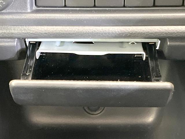 キャリイトラック KX 4WD MT車 衝突被害軽減システム 禁煙車 オートライト CDオーディオ パワーウィンドウ ヘッドライトレベライザー フォグライト 横滑り防止装置 車線逸脱警報(41枚目)