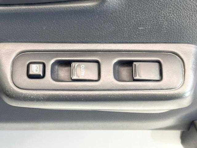 キャリイトラック KX 4WD MT車 衝突被害軽減システム 禁煙車 オートライト CDオーディオ パワーウィンドウ ヘッドライトレベライザー フォグライト 横滑り防止装置 車線逸脱警報(44枚目)