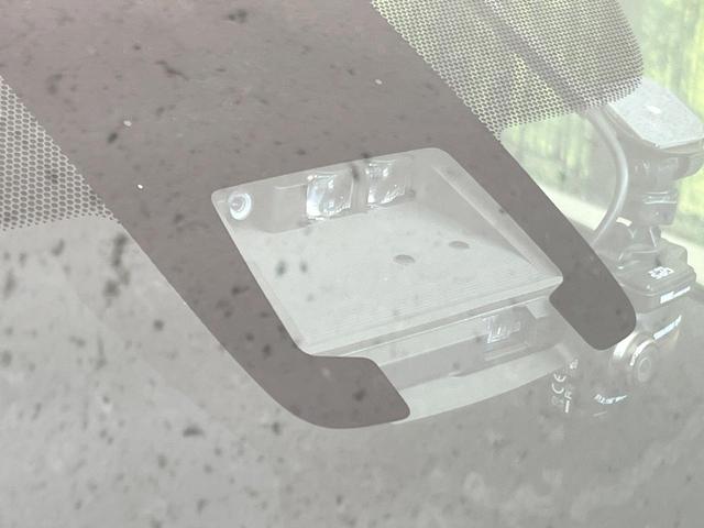 シエンタ ハイブリッドX 純正SDナビ バックカメラ 電動スライドドア 衝突被害軽減システム 禁煙車 ドラレコ スマートキー ETC オートハイビーム オートエアコン Bluetooth CD 地デジ(3枚目)