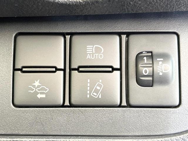 シエンタ ハイブリッドX 純正SDナビ バックカメラ 電動スライドドア 衝突被害軽減システム 禁煙車 ドラレコ スマートキー ETC オートハイビーム オートエアコン Bluetooth CD 地デジ(49枚目)