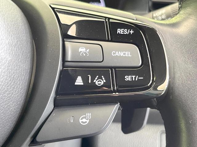 ヴェゼル ｅ：ＨＥＶ　Ｚ　純正８型ナビ　禁煙車　ホンダセンシング　アダプティブクルーズコントロール　バックカメラ　ドライブレコーダー　ＥＴＣ　Ｂｌｕｅｔｏｏｔｈ　シートヒーター　ステアリングヒーター　スマートキー　純正アルミ（5枚目）