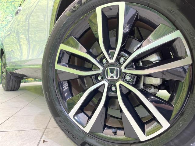 ヴェゼル ｅ：ＨＥＶ　Ｚ　純正８型ナビ　禁煙車　ホンダセンシング　アダプティブクルーズコントロール　バックカメラ　ドライブレコーダー　ＥＴＣ　Ｂｌｕｅｔｏｏｔｈ　シートヒーター　ステアリングヒーター　スマートキー　純正アルミ（13枚目）