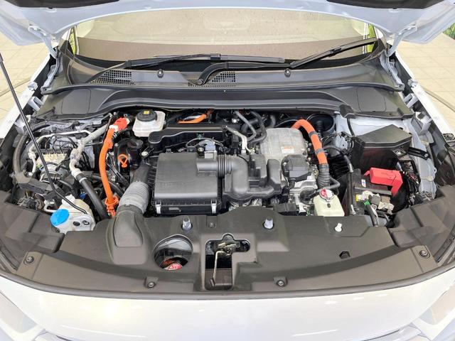ヴェゼル ｅ：ＨＥＶ　Ｚ　純正８型ナビ　禁煙車　ホンダセンシング　アダプティブクルーズコントロール　バックカメラ　ドライブレコーダー　ＥＴＣ　Ｂｌｕｅｔｏｏｔｈ　シートヒーター　ステアリングヒーター　スマートキー　純正アルミ（18枚目）