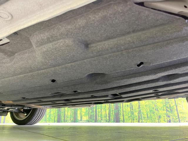 ヴェゼル ｅ：ＨＥＶ　Ｚ　純正８型ナビ　禁煙車　ホンダセンシング　アダプティブクルーズコントロール　バックカメラ　ドライブレコーダー　ＥＴＣ　Ｂｌｕｅｔｏｏｔｈ　シートヒーター　ステアリングヒーター　スマートキー　純正アルミ（22枚目）