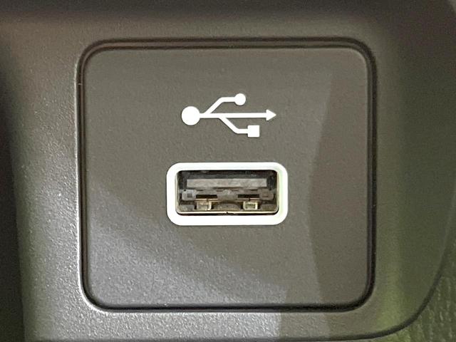 ヴェゼル ｅ：ＨＥＶ　Ｚ　純正８型ナビ　禁煙車　ホンダセンシング　アダプティブクルーズコントロール　バックカメラ　ドライブレコーダー　ＥＴＣ　Ｂｌｕｅｔｏｏｔｈ　シートヒーター　ステアリングヒーター　スマートキー　純正アルミ（49枚目）