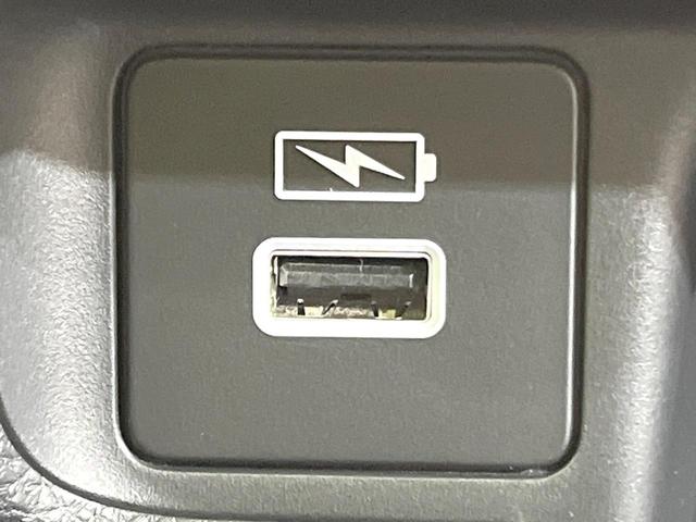 ヴェゼル ｅ：ＨＥＶ　Ｚ　純正８型ナビ　禁煙車　ホンダセンシング　アダプティブクルーズコントロール　バックカメラ　ドライブレコーダー　ＥＴＣ　Ｂｌｕｅｔｏｏｔｈ　シートヒーター　ステアリングヒーター　スマートキー　純正アルミ（50枚目）