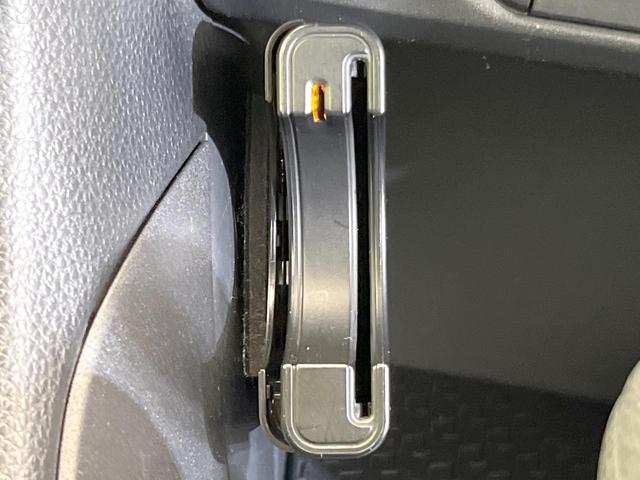 ヤリス X 禁煙車 バックカメラ 衝突被害軽減システム コーナーセンサー スマートキー ETC オートハイビーム 車線逸脱警報 オートライト Bluetooth(6枚目)