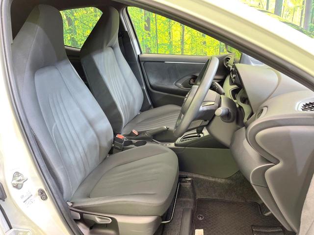 ヤリス X 禁煙車 バックカメラ 衝突被害軽減システム コーナーセンサー スマートキー ETC オートハイビーム 車線逸脱警報 オートライト Bluetooth(8枚目)