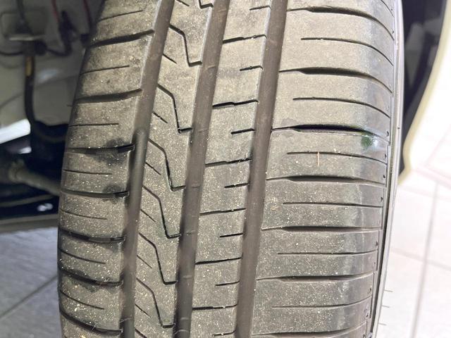 ヤリス X 禁煙車 バックカメラ 衝突被害軽減システム コーナーセンサー スマートキー ETC オートハイビーム 車線逸脱警報 オートライト Bluetooth(25枚目)