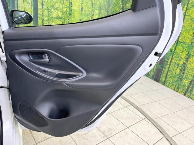 ヤリス X 禁煙車 バックカメラ 衝突被害軽減システム コーナーセンサー スマートキー ETC オートハイビーム 車線逸脱警報 オートライト Bluetooth(36枚目)