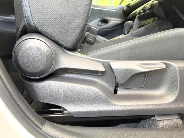 ヤリス X 禁煙車 バックカメラ 衝突被害軽減システム コーナーセンサー スマートキー ETC オートハイビーム 車線逸脱警報 オートライト Bluetooth(37枚目)