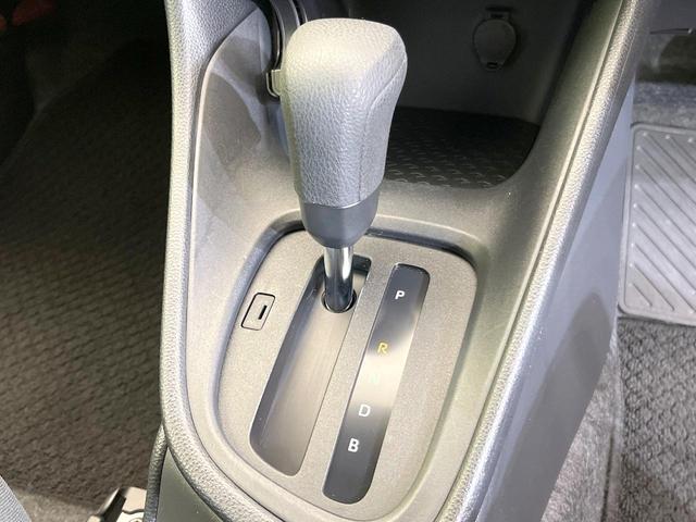 ヤリス X 禁煙車 バックカメラ 衝突被害軽減システム コーナーセンサー スマートキー ETC オートハイビーム 車線逸脱警報 オートライト Bluetooth(43枚目)