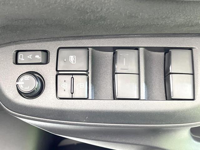 ヤリス X 禁煙車 バックカメラ 衝突被害軽減システム コーナーセンサー スマートキー ETC オートハイビーム 車線逸脱警報 オートライト Bluetooth(51枚目)