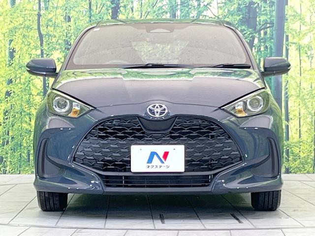 ヤリス Ｘ　禁煙車　純正８型ディスプレイオーディオ　トヨタセーフティセンス　バックカメラ　ＥＴＣ　パーキングサポートブレーキ　横滑り防止装置　Ｂｌｕｅｔｏｏｔｈ　パワーステアリング　パワーウィンドウ（13枚目）