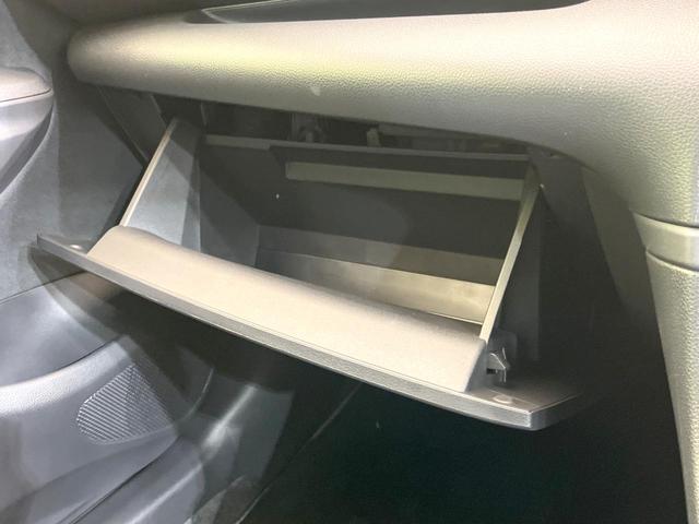 ヤリス Ｘ　禁煙車　純正８型ディスプレイオーディオ　トヨタセーフティセンス　バックカメラ　ＥＴＣ　パーキングサポートブレーキ　横滑り防止装置　Ｂｌｕｅｔｏｏｔｈ　パワーステアリング　パワーウィンドウ（49枚目）