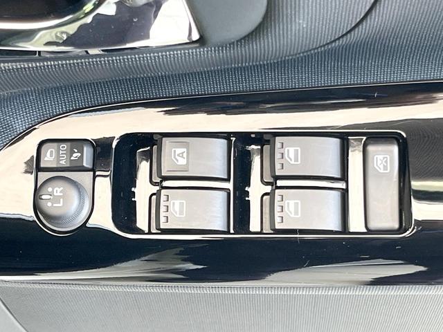 ムーヴキャンバス Ｇブラックインテリアリミテッド　ＳＡＩＩＩ　禁煙車　スマートアシスト　純正ナビ　全周囲カメラ　両側電動ドア　ＥＴＣ　ドライブレコーダー　ＬＥＤヘッド　スマートキー　Ｂｌｕｅｔｏｏｔｈ　フルセグ　オートエアコン　盗難防止システム　オートライト（45枚目）