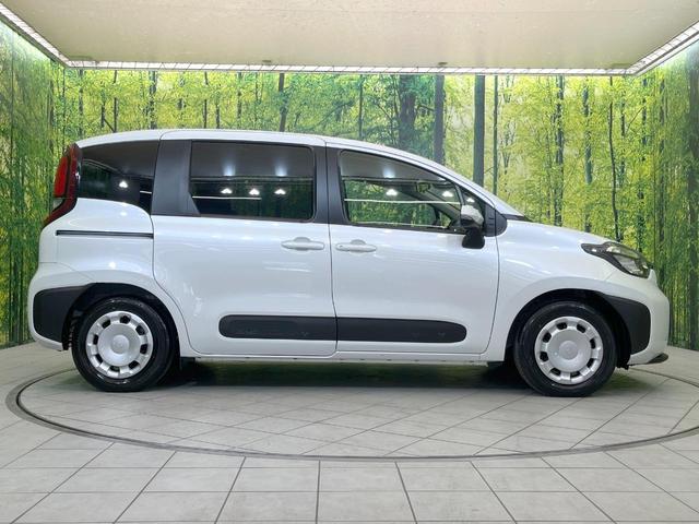 シエンタ ハイブリッドX 登録済未使用車 セーフティセンス レーダークルーズ 電動スライドドア スマートキー 7人乗り オートハイビーム LEDヘッド オートエアコン クリアランスソナー アイドリングストップ(26枚目)