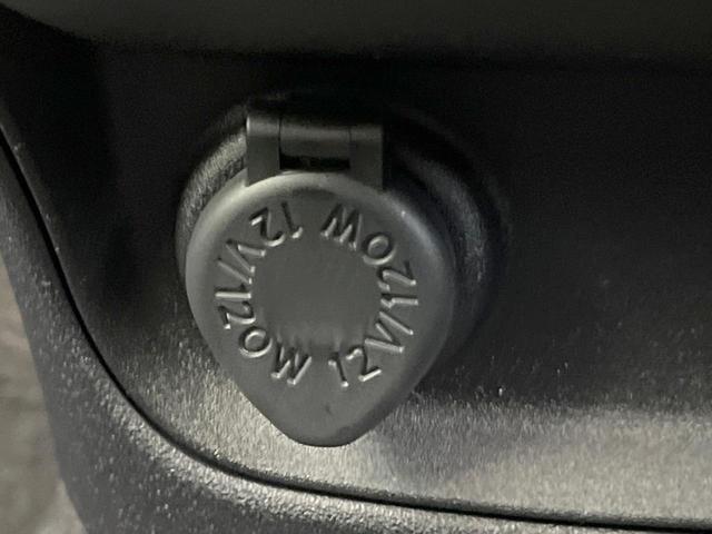 シエンタ ハイブリッドX 登録済未使用車 セーフティセンス レーダークルーズ 電動スライドドア スマートキー 7人乗り オートハイビーム LEDヘッド オートエアコン クリアランスソナー アイドリングストップ(41枚目)