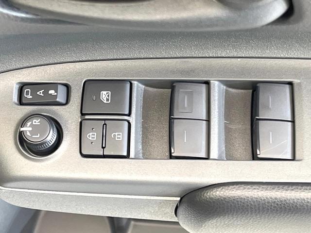 シエンタ ハイブリッドX 登録済未使用車 セーフティセンス レーダークルーズ 電動スライドドア スマートキー 7人乗り オートハイビーム LEDヘッド オートエアコン クリアランスソナー アイドリングストップ(50枚目)