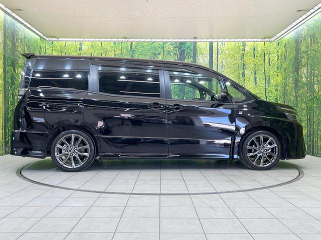 ヴォクシー ZS GRスポーツ 純正10型SDナビ 両側電動ドア 7人乗り バックカメラ 衝突被害軽減システム 禁煙車 ハーフレザーシート ドラレコ コーナーセンサー スマートキー ビルトインETC クルコン オートハイビーム(28枚目)