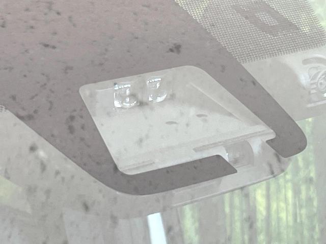 ノア ハイブリッドSi ダブルバイビー 後席モニター 純正9型ナビ バックカメラ 禁煙車 両側電動スライドドア クルーズコントロール 前席シートヒーター セーフティセンス ドラレコ ETC コーナーセンサー ハーフレザー スマートキー(6枚目)