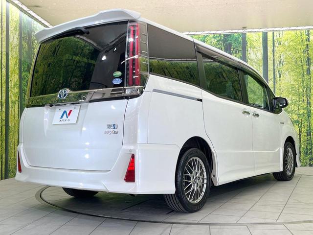 ノア ハイブリッドSi ダブルバイビー 後席モニター 純正9型ナビ バックカメラ 禁煙車 両側電動スライドドア クルーズコントロール 前席シートヒーター セーフティセンス ドラレコ ETC コーナーセンサー ハーフレザー スマートキー(18枚目)