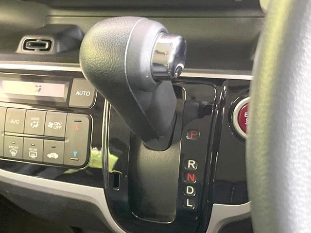 N-BOXカスタム G SSパッケージ 純正SDナビ 両側電動ドア シティブレーキアクティブシステム 禁煙車 バックカメラ ETC HIDヘッド スマートキー オートエアコン オートライト Bluetooth フルセグTV CD/DVD再生(24枚目)