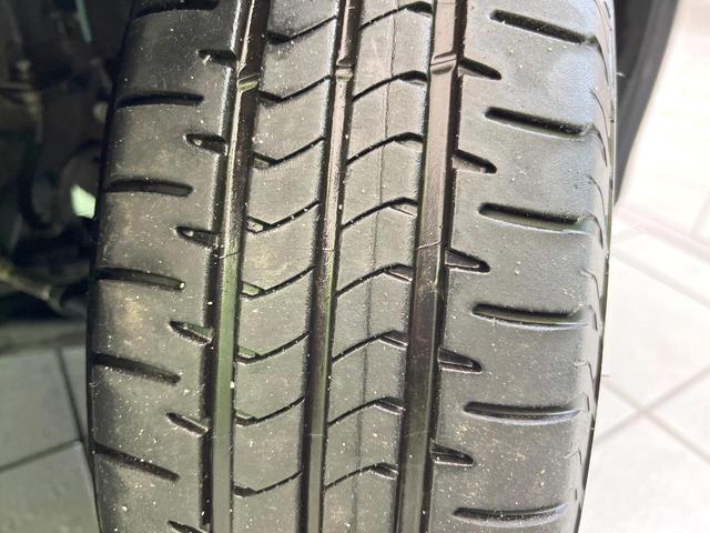 ヴィッツ 1.3F LEDエディション 純正SDナビ バックカメラ トヨタセーフティセンス 禁煙車 スマートキー LEDヘッド ビルトインETC 車線逸脱警報 オートライト Bluetooth CD DVD再生 フルセグ(52枚目)