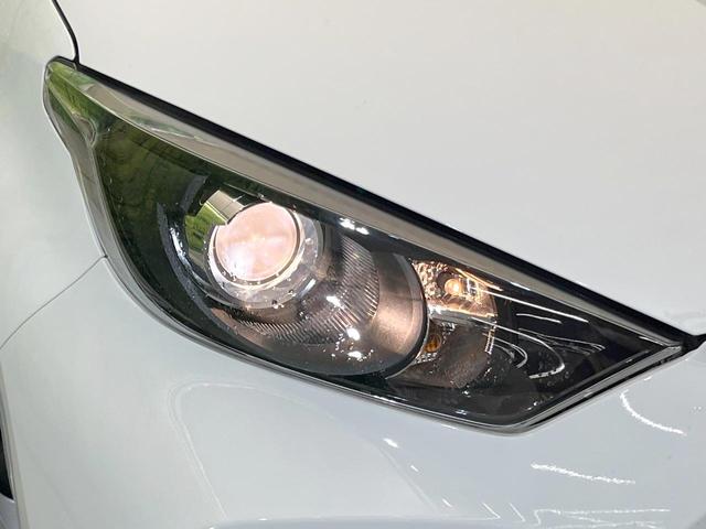 ヤリス ハイブリッドＸ　８型ディスプレイオーディオ　トヨタセーフティセンス　禁煙車　バックカメラ　レーダークルーズ　ＥＴＣ　スマートキー　オートマチックハイビーム　オートライト　車線逸脱警報　Ｂｌｕｅｔｏｏｔｈ（12枚目）