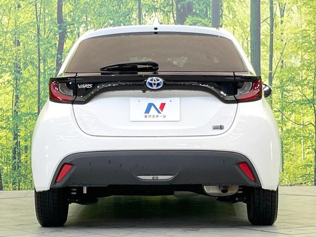 ヤリス ハイブリッドＸ　８型ディスプレイオーディオ　トヨタセーフティセンス　禁煙車　バックカメラ　レーダークルーズ　ＥＴＣ　スマートキー　オートマチックハイビーム　オートライト　車線逸脱警報　Ｂｌｕｅｔｏｏｔｈ（15枚目）