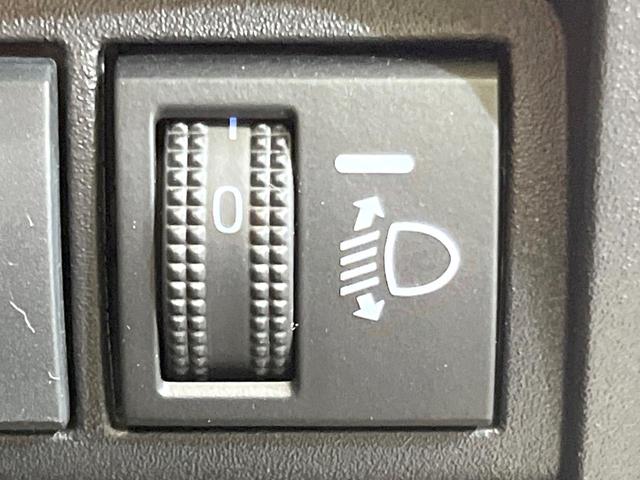 ヤリス ハイブリッドＸ　８型ディスプレイオーディオ　トヨタセーフティセンス　禁煙車　バックカメラ　レーダークルーズ　ＥＴＣ　スマートキー　オートマチックハイビーム　オートライト　車線逸脱警報　Ｂｌｕｅｔｏｏｔｈ（36枚目）