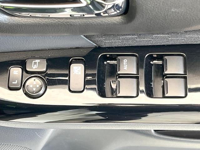 スペーシアカスタム XS SDナビ 電動スライドドア 禁煙車 バックカメラ ビルトインETC スマートキー HIDヘッド フォグライト ベンチシート オートエアコン アイドリングストップ 電動格納ミラー パワーステアリング(34枚目)