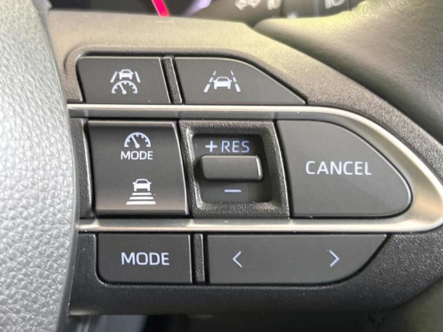 【レーダークルーズコントロール】高速道路での長距離走行が楽に！！自動で速度を保つクルーズコントロールが、衝突軽減システムと連携し、前方の車両を感知して車間を保つように速度調節してくれます！！