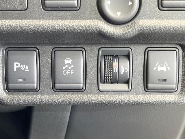 ノート X 衝突被害軽減システム 禁煙車 コーナーセンサー スマートキー ETC オートハイビーム パワーステアリング 車線逸脱警報 横滑り防止装置 電動格納ミラー アイドリングストップ(6枚目)