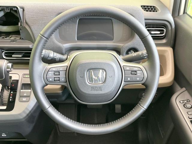 フリード エアー EX 登録済未使用車 両側電動ドア 衝突被害軽減システム ブラインドスポットモニター レーダークルーズ スマートキー LEDヘッド 純正15インチアルミ オートハイビーム 車線逸脱警報(12枚目)