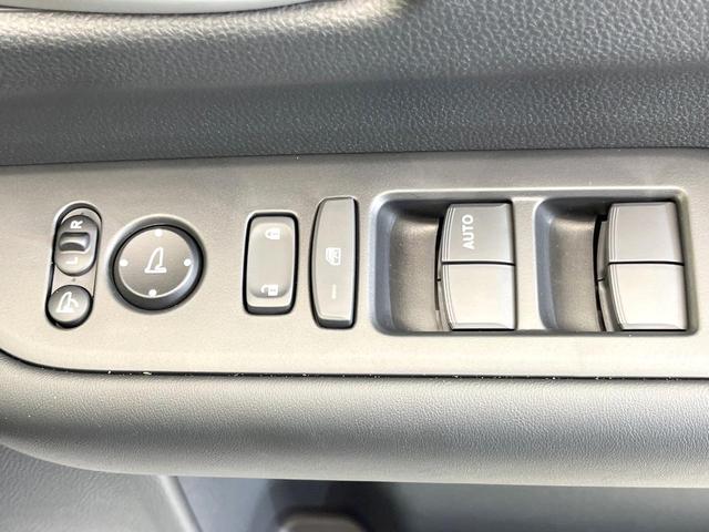 フリード エアー EX 登録済未使用車 両側電動ドア 衝突被害軽減システム ブラインドスポットモニター レーダークルーズ スマートキー LEDヘッド 純正15インチアルミ オートハイビーム 車線逸脱警報(48枚目)